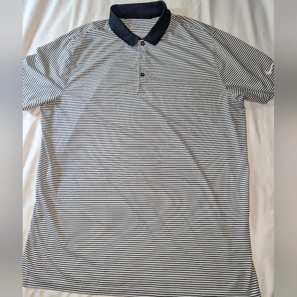 Nike Golf Men's XL Drifit Blue‎ Striped Short Sleeve Polo Shirt